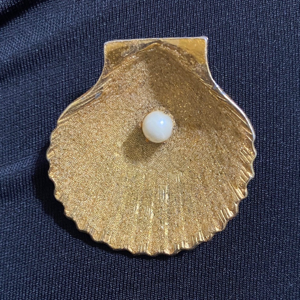 Gold Shell Brooch with Pearl Accent